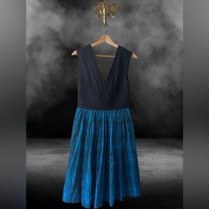 Tracy Reese by ANTHROPOLOGIE | Size 8 | Color : Black & Blue | Knee High